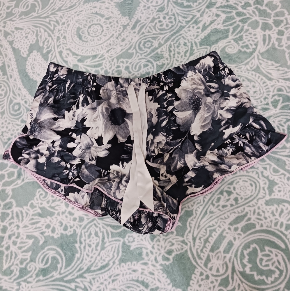 Victoria's Secert Satin Ruffle Shorts Large